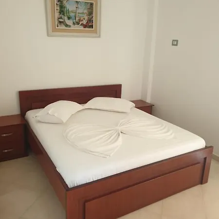 Alinani Apartment *