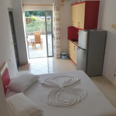 Alinani Apartment *